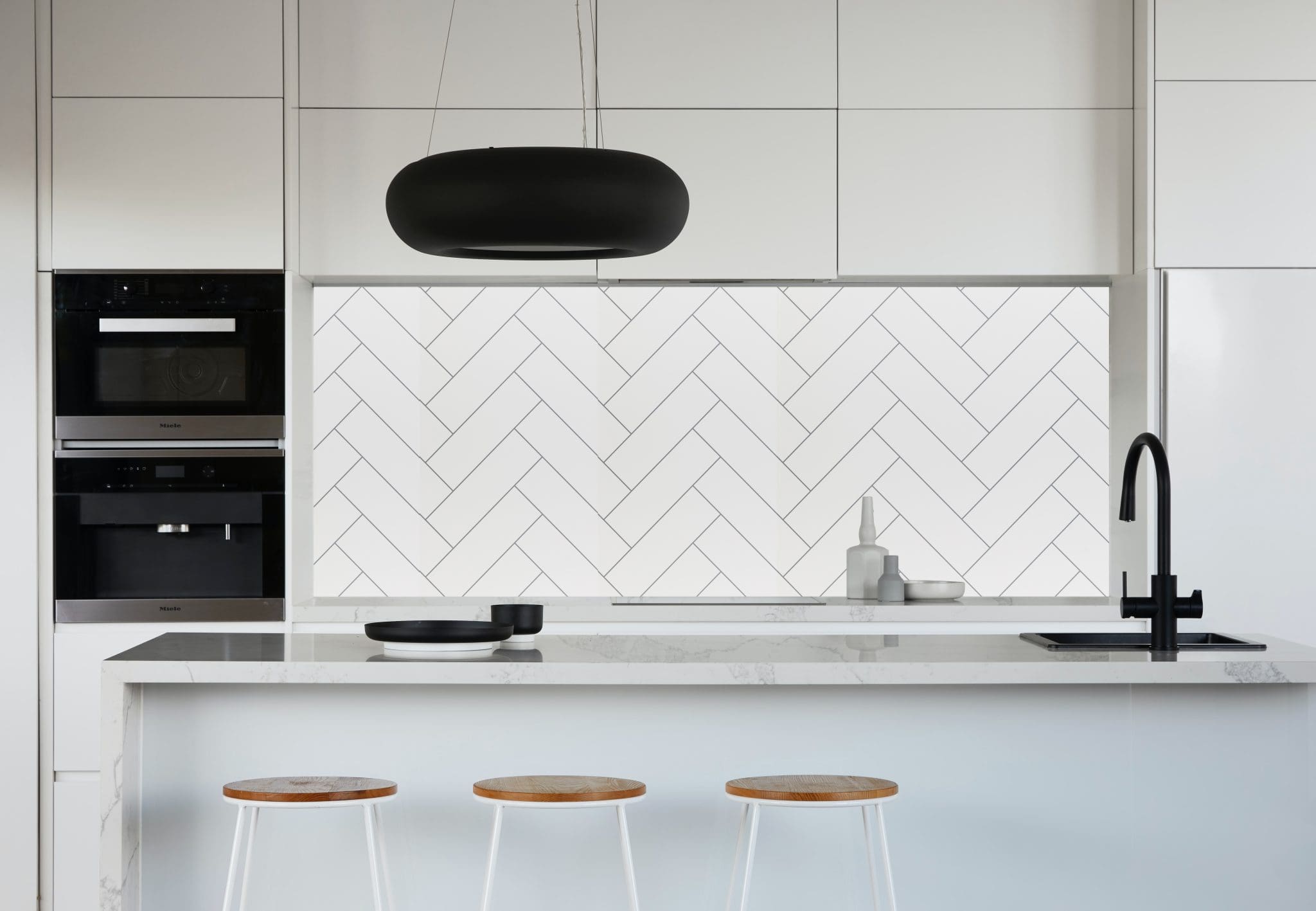 FFP10-WHERR-white-herringbone-kitchen