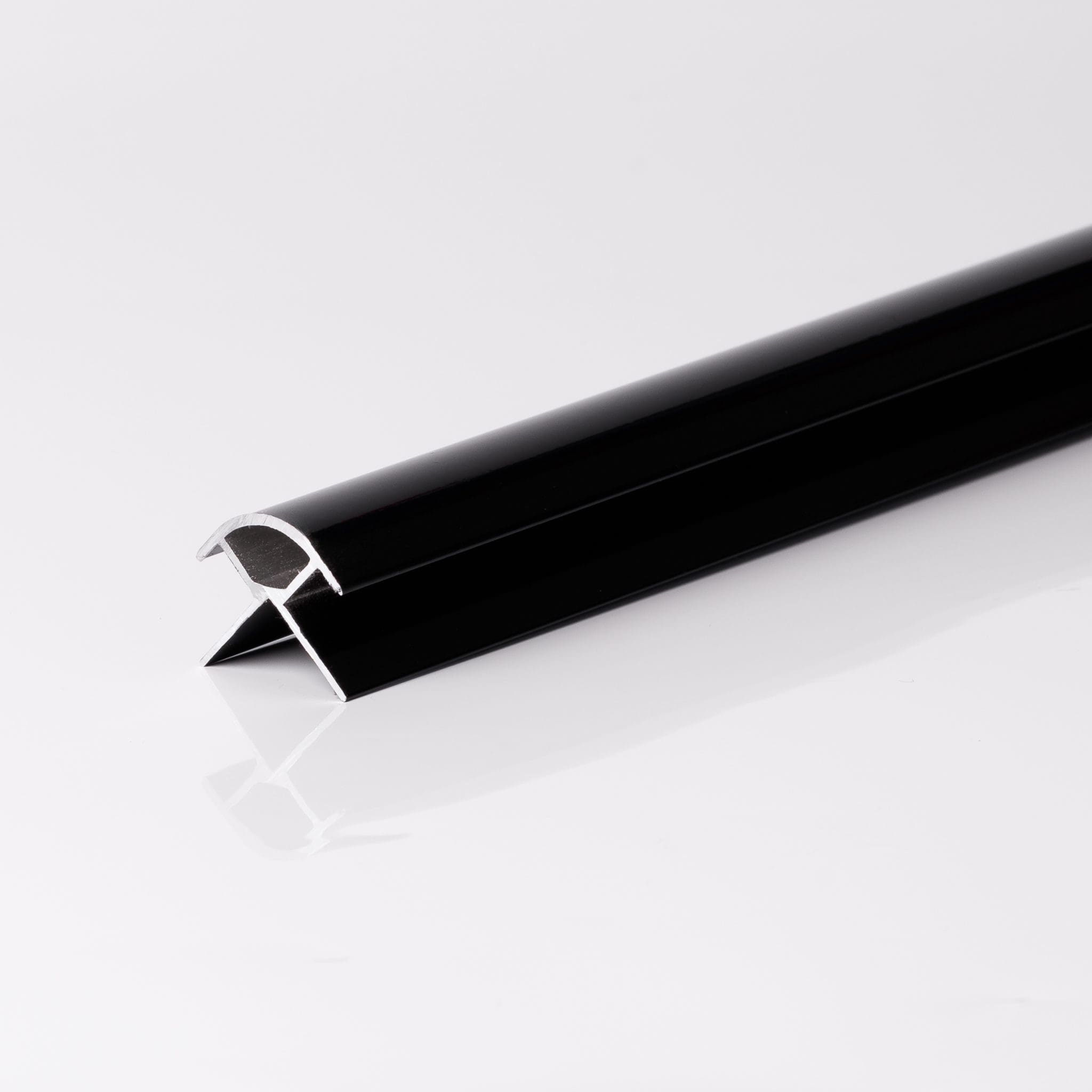 10mm Black Metal External Corner - Image 2