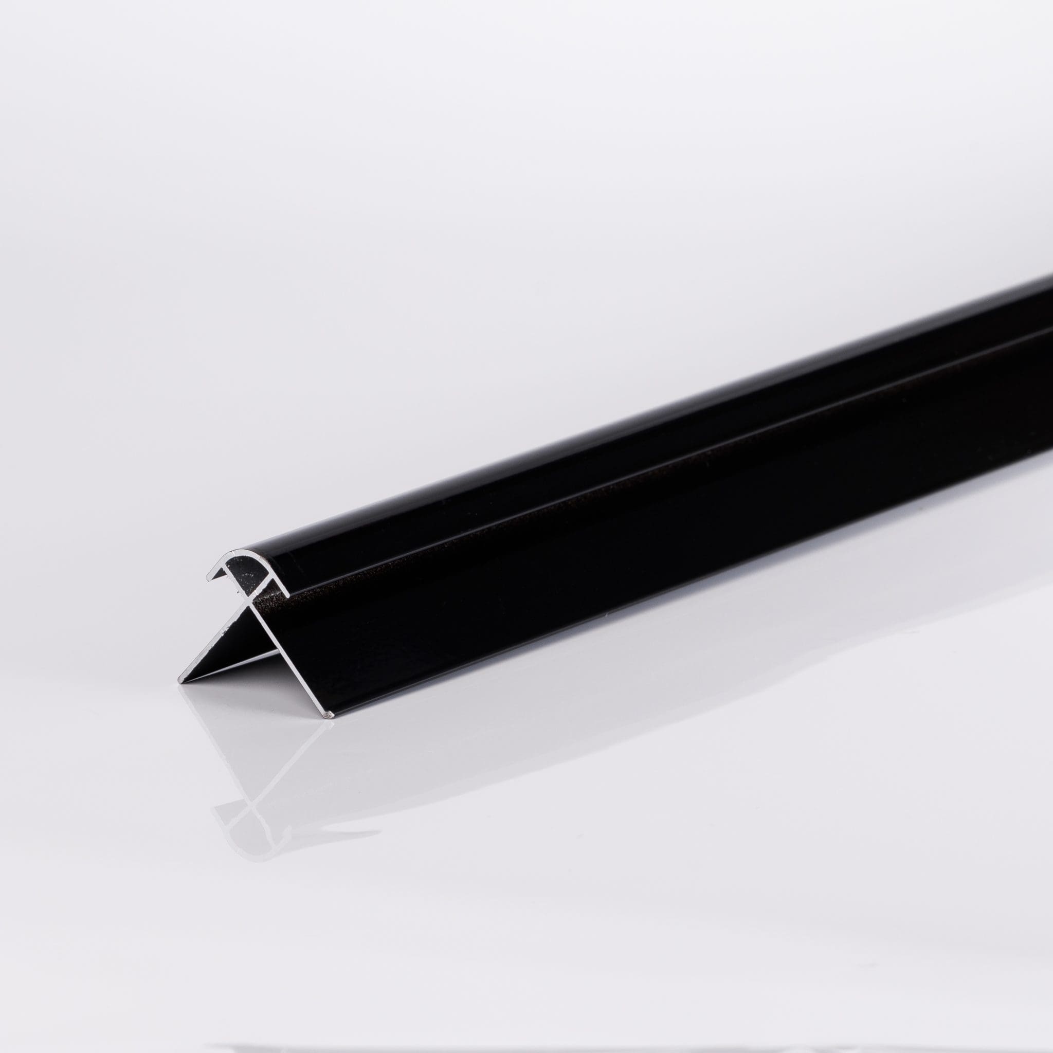 8mm Black Metal External Corner